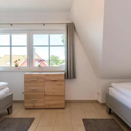 An Den Eichen 1 Holiday home Wieck